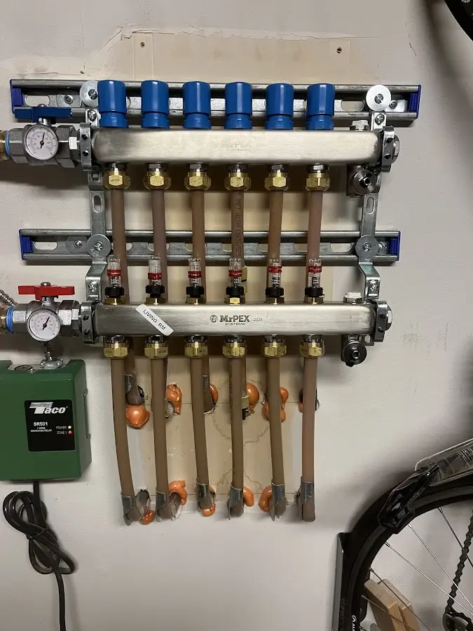 Plumber performing Gas Leak Detection at a residential property in Waimalu